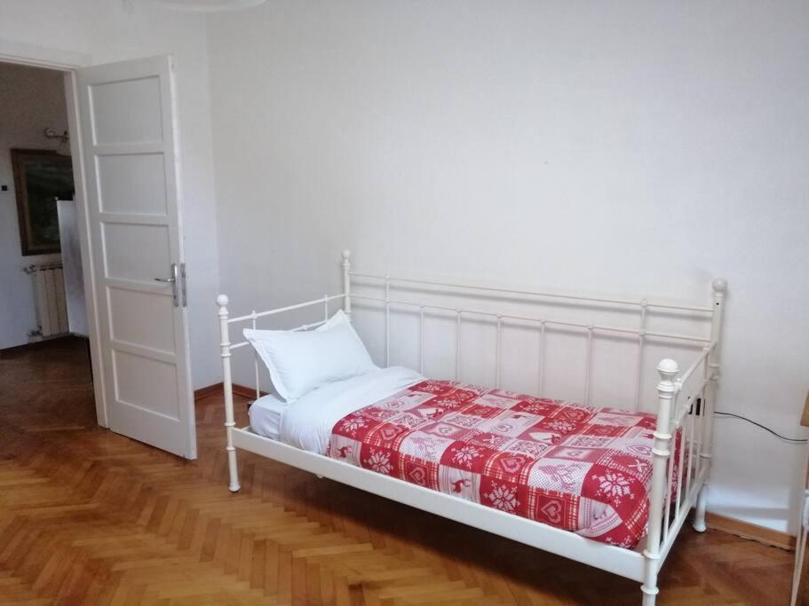 Spacious Attic Apartment Kandler Trieste Extérieur photo